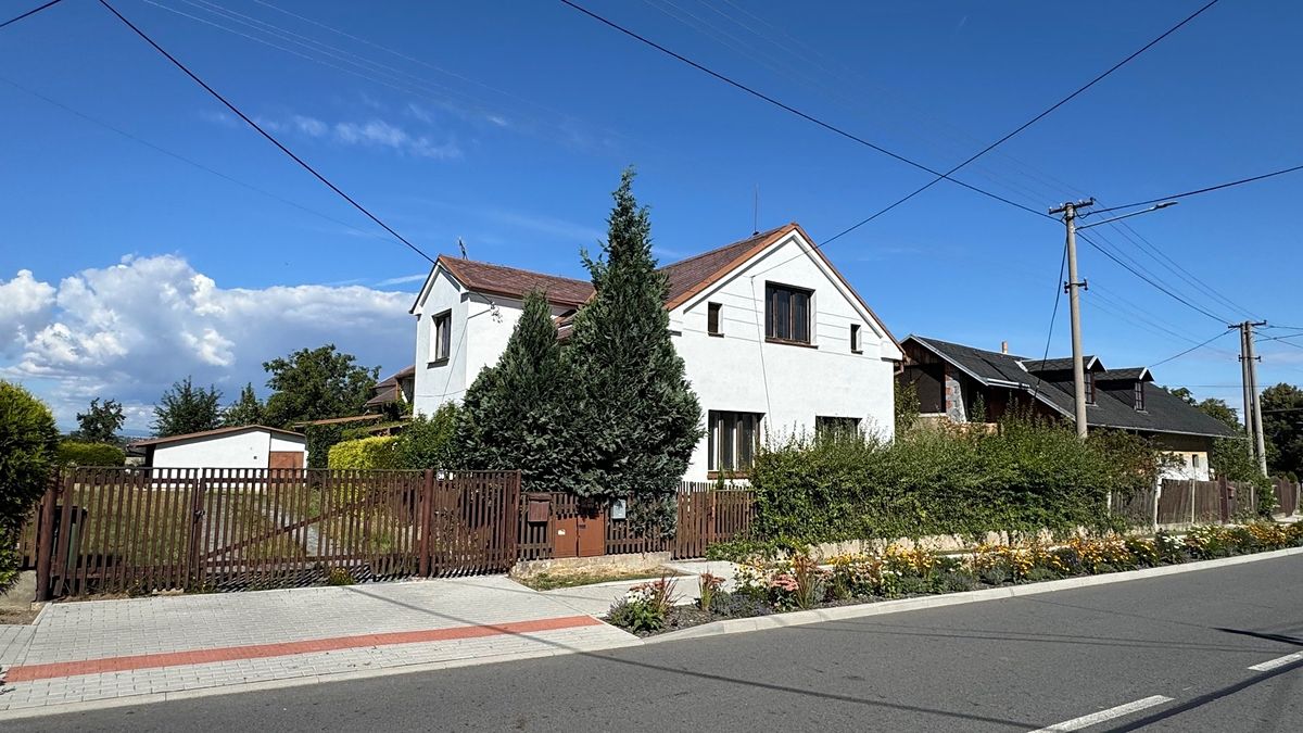 Prodej rodinného domu 320 m², pozemek 400 m²